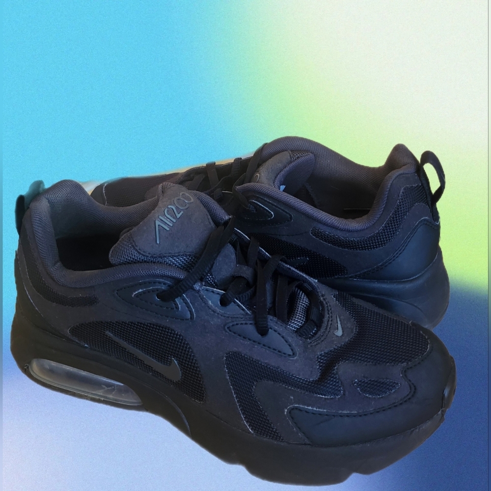 "HOST PICK" NIKE AIR MAX 200 TRIPLE BLACK YOUTH ATHLETIC SNEAKERS SIZE 6Y - Picture 3 of 9